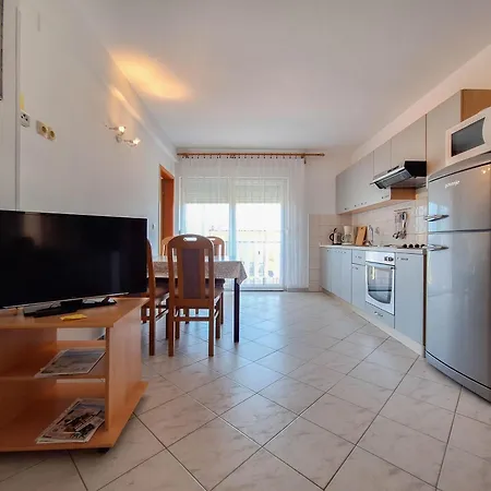 Apartment Dijana Lopar