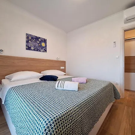 Dijana Apartment Lopar