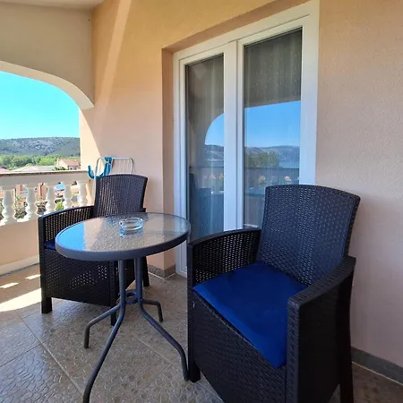 Dijana Apartment Lopar
