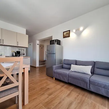 Apartment Dijana *